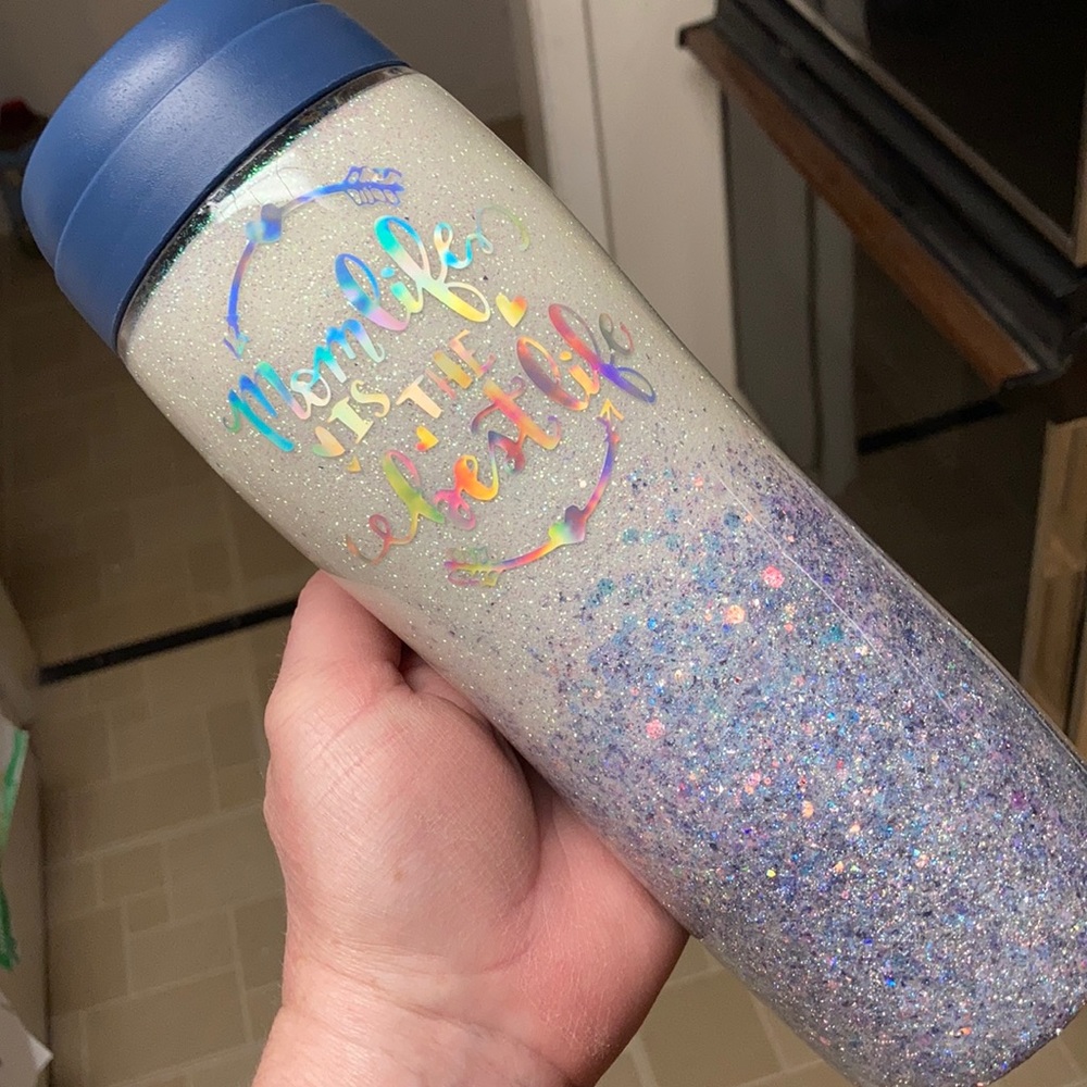 Glitter tumbler - momlife is the bestlife